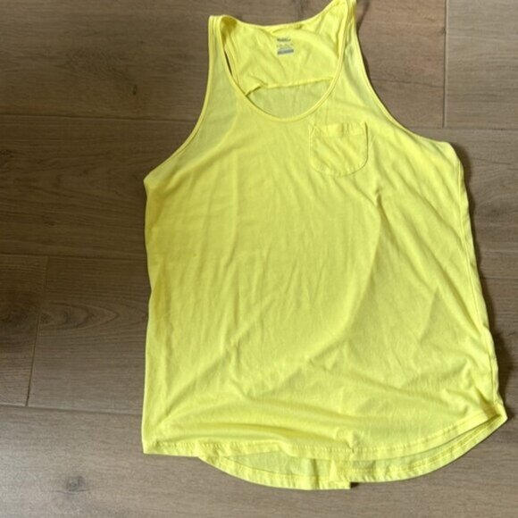 Nike Women Solid Yellow Sleeveless Long Tank Muscle Tee Size XL - Picture 2 of 13